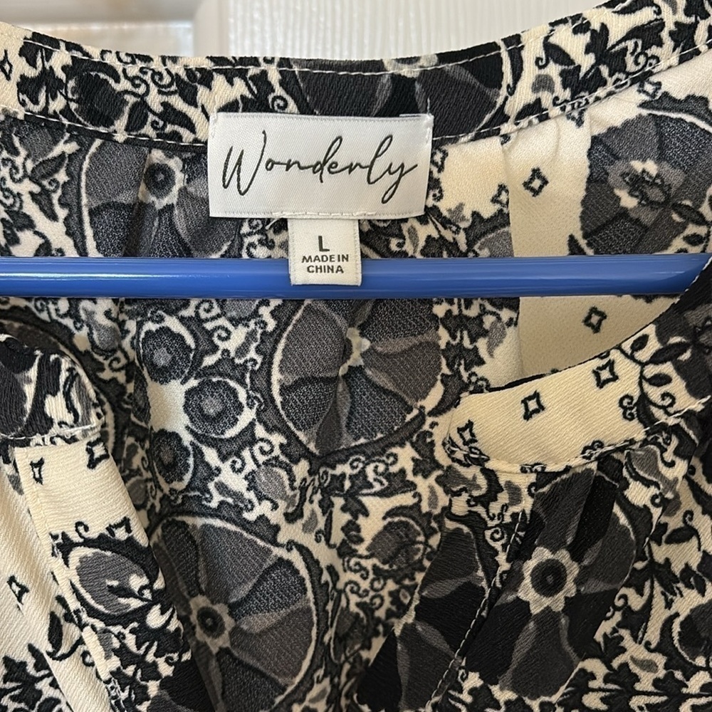 Wonderly Boho Black and Cream Patterned Top - Picture 2 of 5